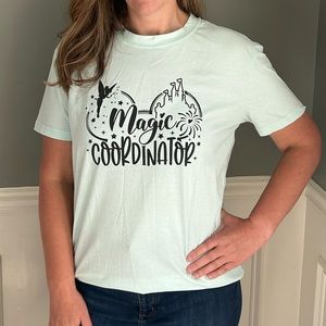 Magic Kingdom Disney Magic Coordinator tshirt M/L